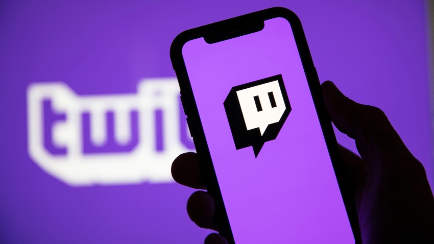 تقرير: منصة Twitch تحظر مئات مُقدمي المحتوى في الشرق الأوسط!