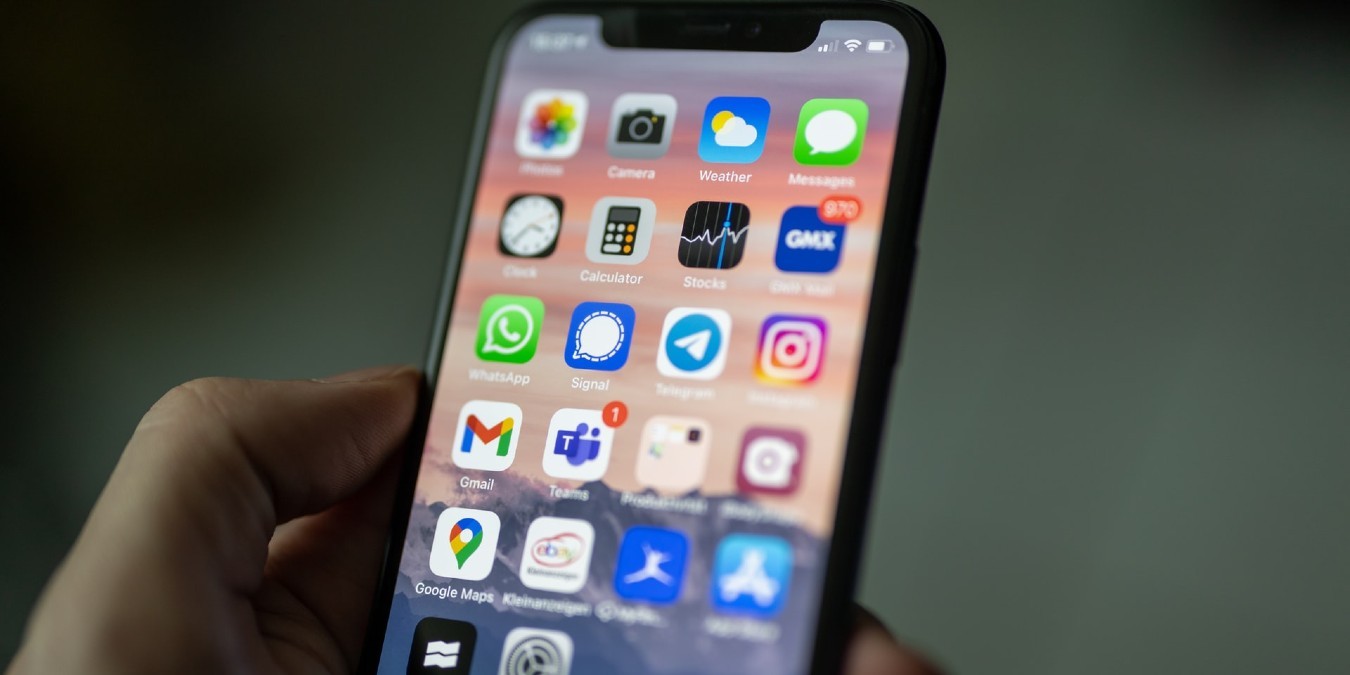 أكثر 7 تطبيقات استهلاكاً لباقة النت على هاتفك (احذر منها)