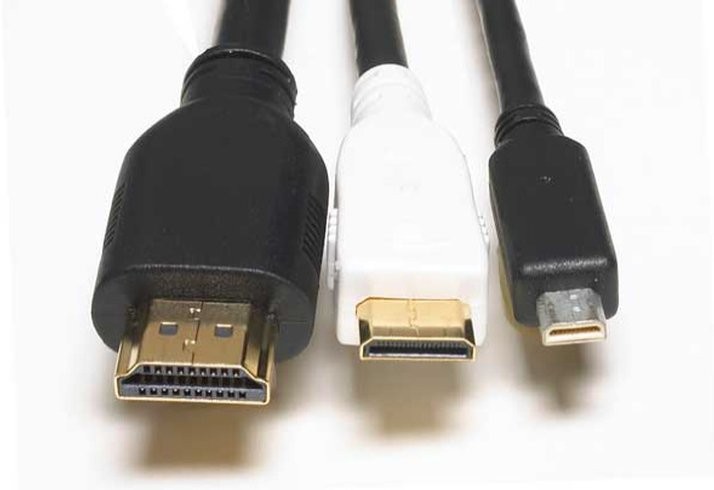  الطريقة الأسهل (وصلة HDMI)