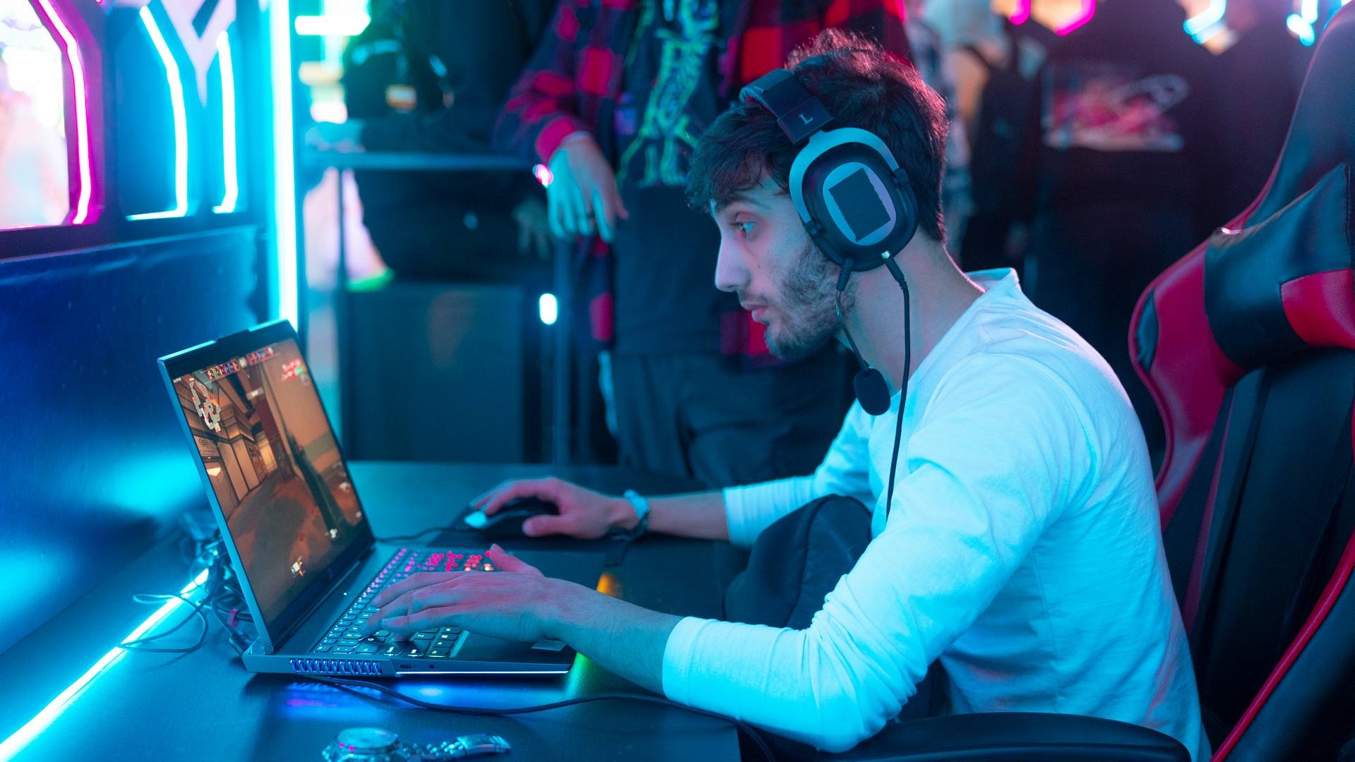 Lenovo Legion  - لينوفو - انسومنيا
