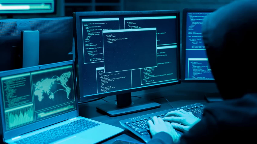 ثغرة AMD Zenbleed الأمنية قد تؤدّي إلى تسريب كلمات السر الخاصّة بك!