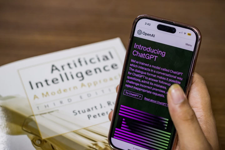 إقالة Sam Altman المدير التنفيذي لـ OpenAI