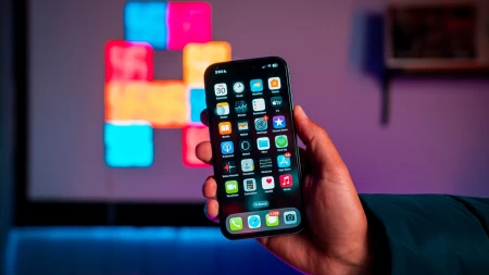 أبل تفقد سيطرتها على iOS في أوروبا | القصة الكاملة لتحديث iOS 17.4