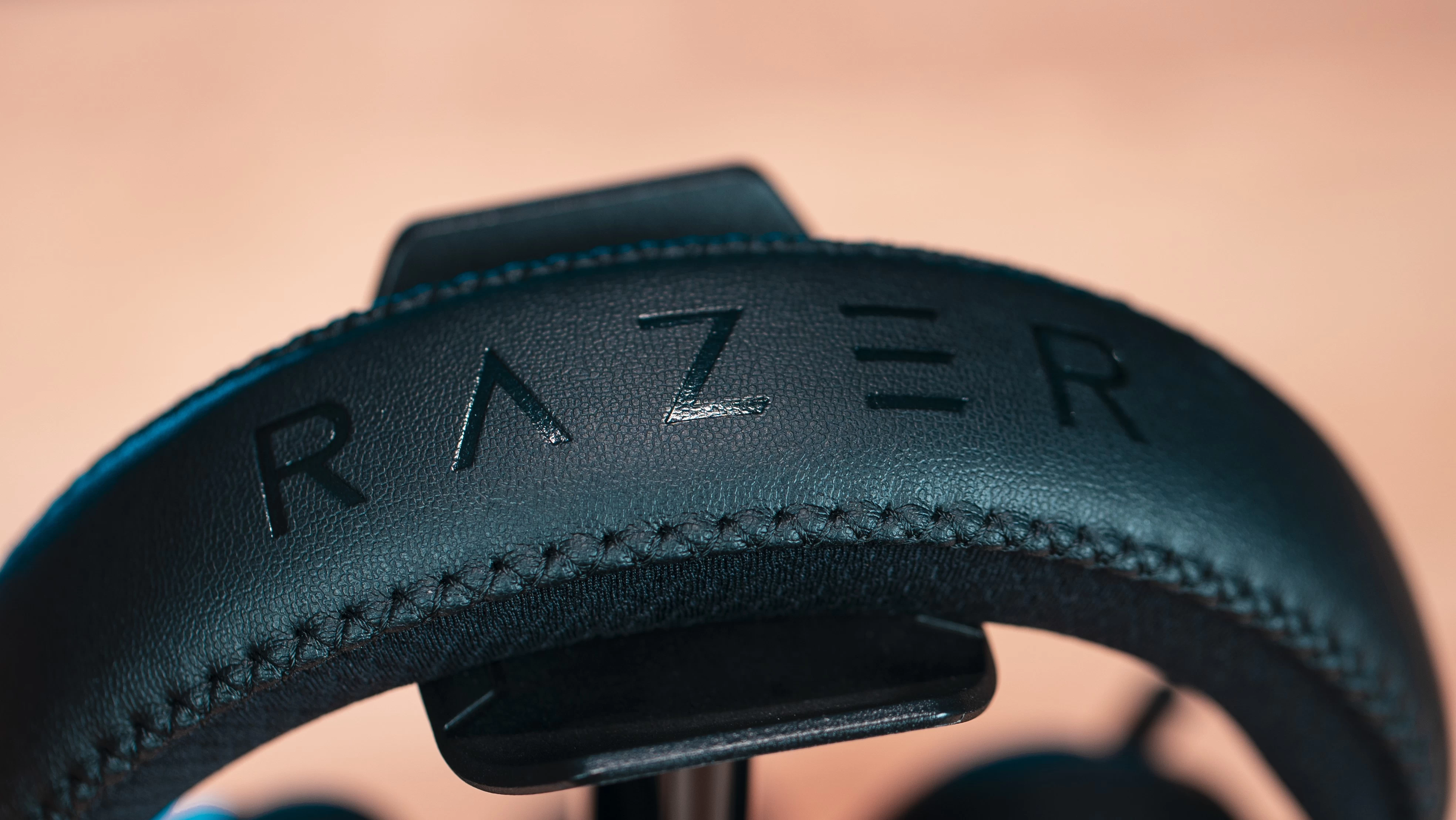 نظرة على سماعات Razer Blackshark V2 Pro