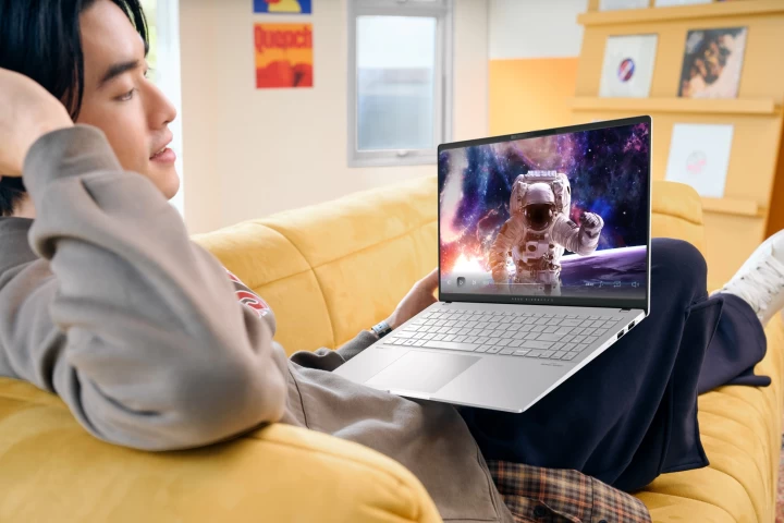 شركة ASUS تطلق جهاز Vivobook S 15: الأول بمزايا الذكاء الاصطناعي