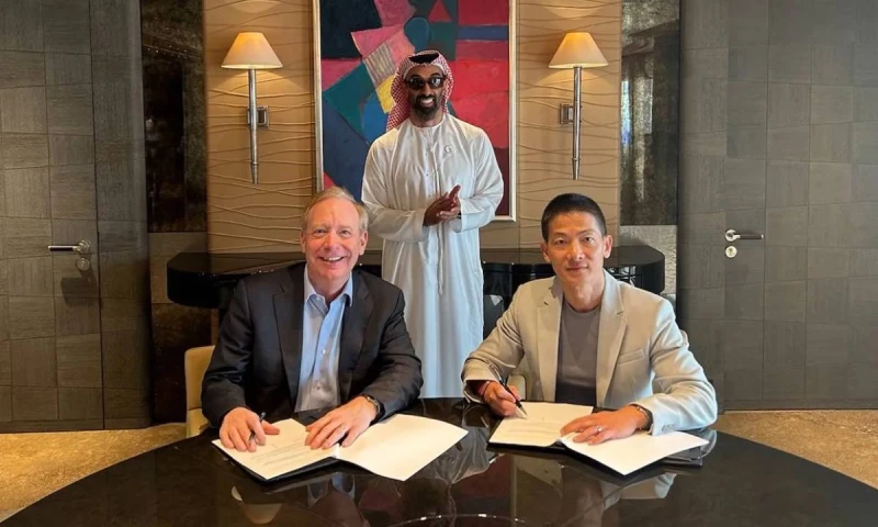 صفقة مايكروسوفت مع شركة إماراتية للذكاء الاصطناعي تُخيف أمريكا