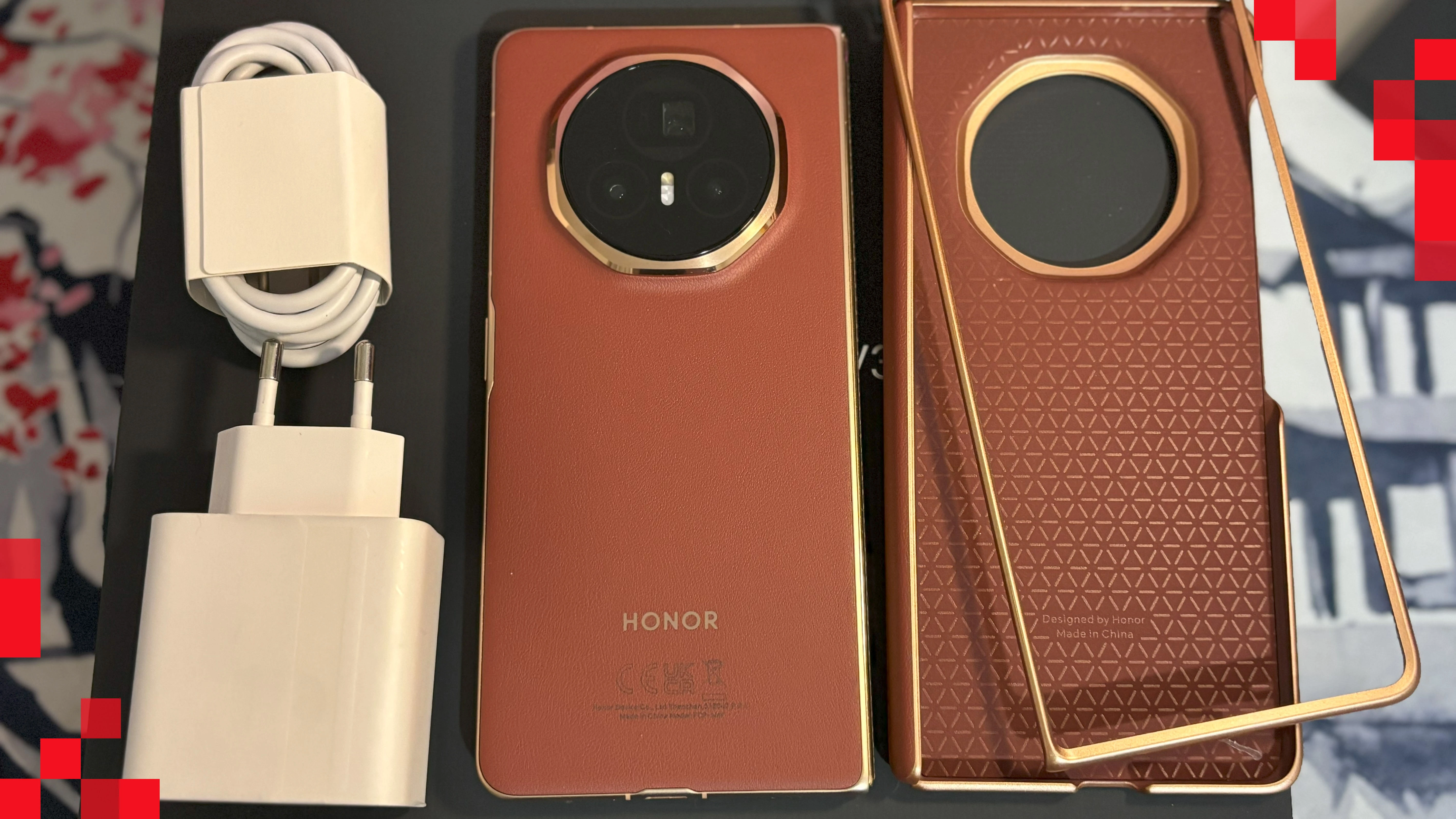 محتويات صندوق هاتف Honor Magic V3 محتويات صندوق هاتف Honor Magic V3