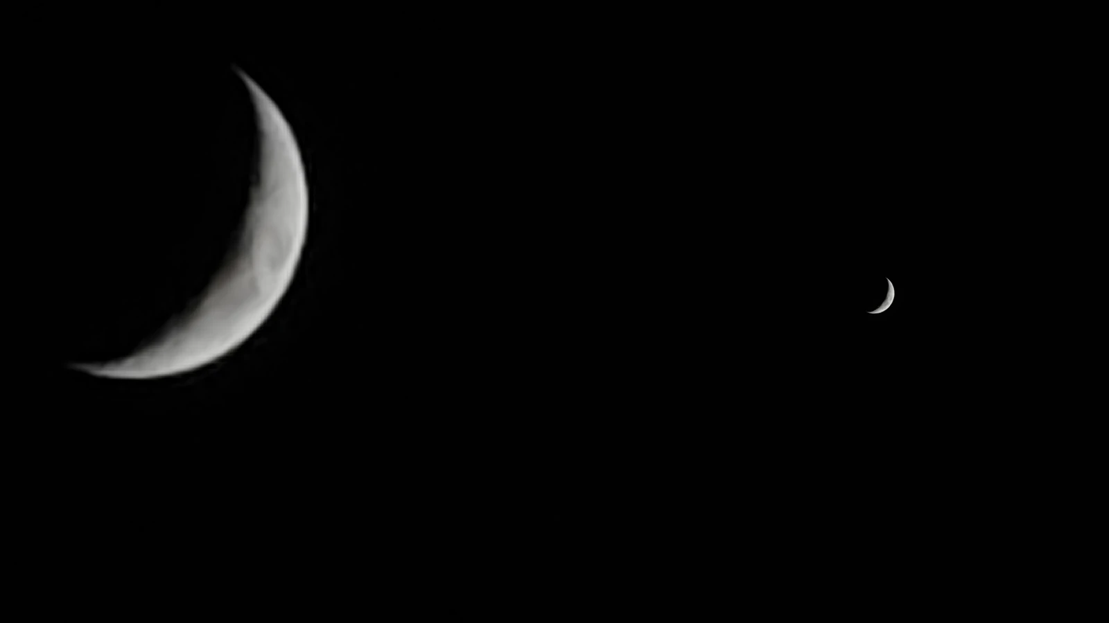 على اليمين: كاميرا التقريب 10x - على اليسار: كاميرا التقريب 100x على اليمين: كاميرا التقريب 10x - على اليسار: كاميرا التقريب 100x