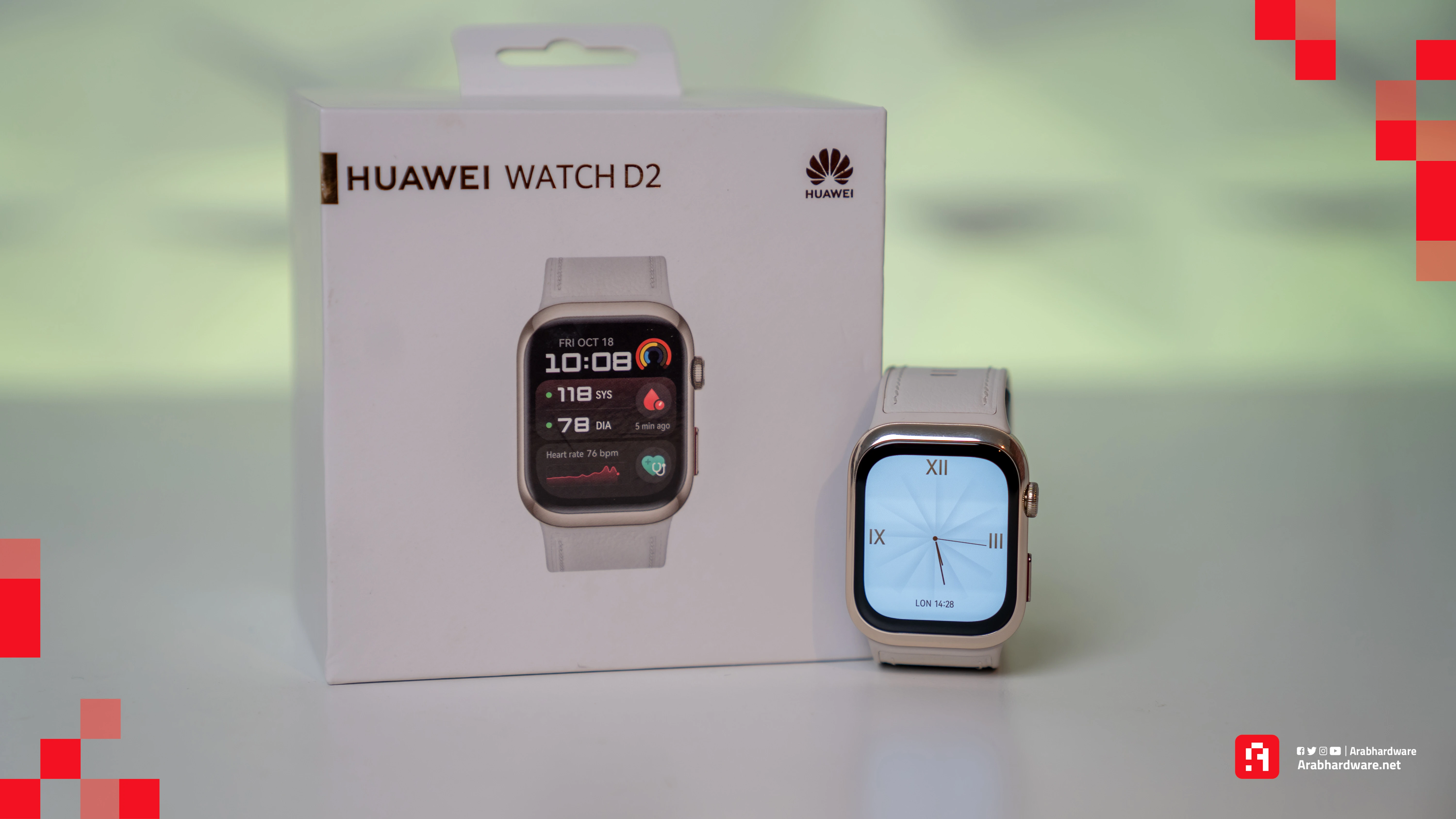 محتويات صندوق ساعة Huawei Watch D2