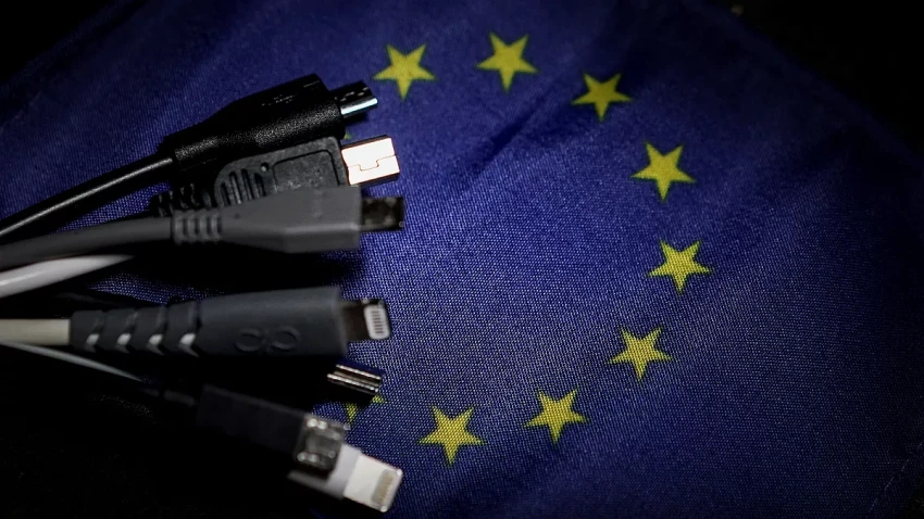 الاتحاد الأوروبي يفرض معيار USB-C وأبل تُضطر للخضوع!