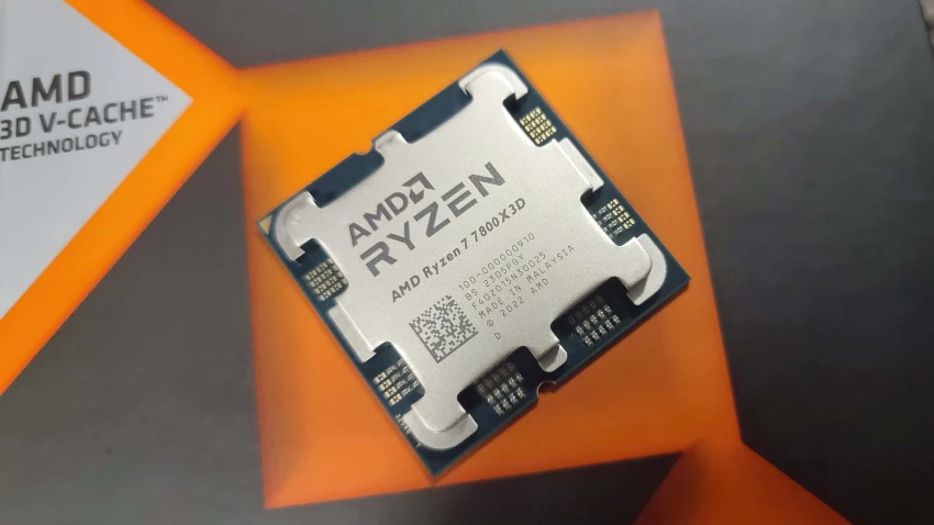 شخص يحصل على معالج Ryzen 7 7800X3D مع كارت RTX 4070 بسعر 449 دولار فقط