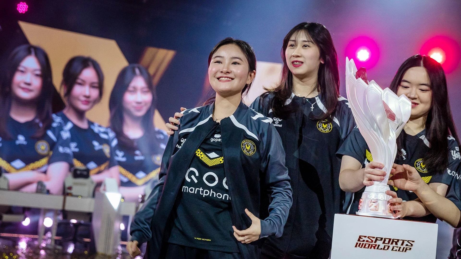 بطولة Mobile Legends للسيدات كأس العالم للرياضات الإلكترونية بطولة Mobile Legends للسيدات كأس العالم للرياضات الإلكترونية