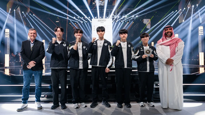 فريق Gen.G بطل League of Legends بكأس العالم للرياضات الإلكترونية 2025