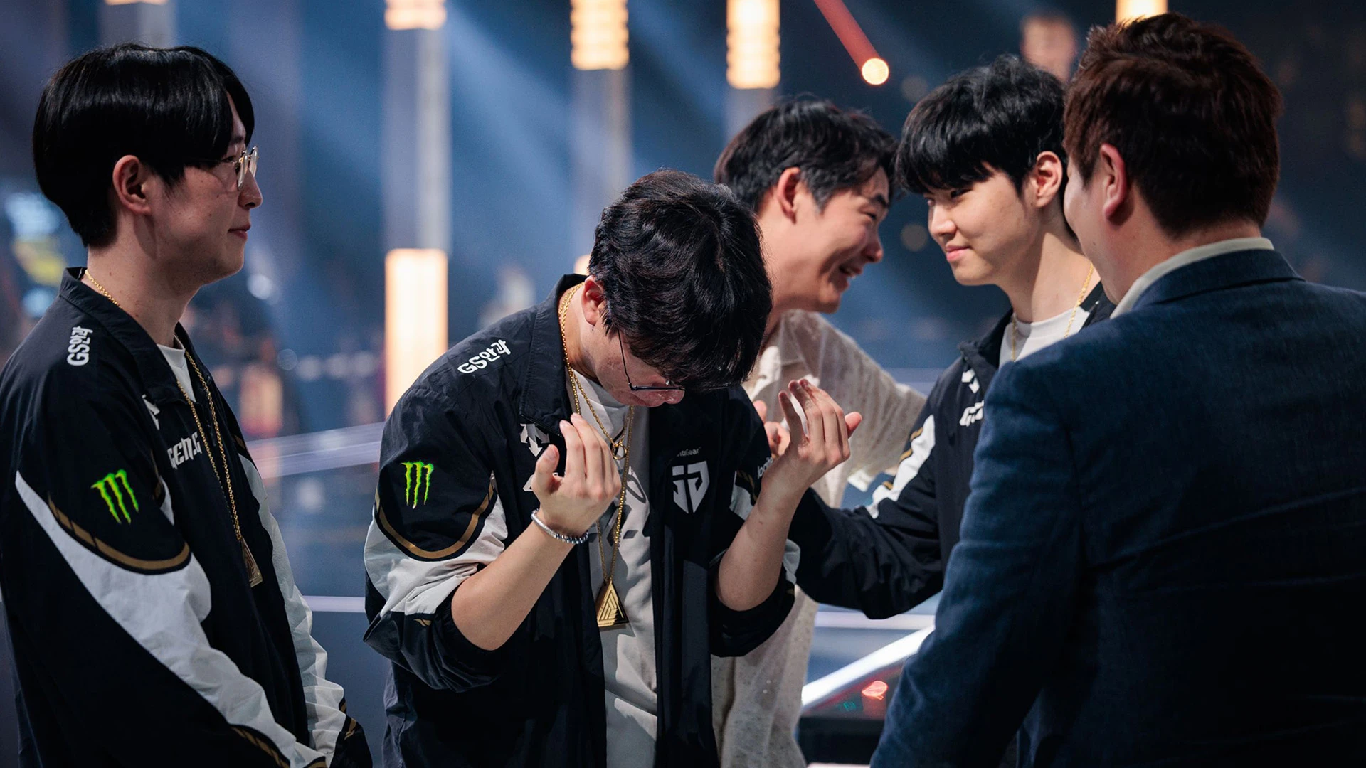 نهائي League of Legends كأس العالم للرياضات الإلكترونية 2025 نهائي League of Legends كأس العالم للرياضات الإلكترونية 2025