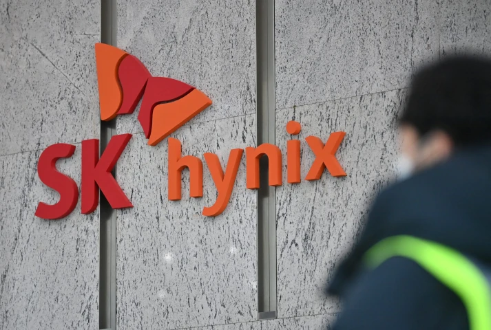 لأول مرة منذ تأسيسها؛ شركة SK hynix تُنحي Samsung عن عرش سوق الذواكر!