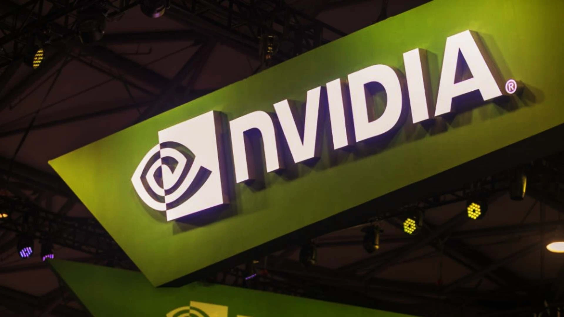 الصين تتهم NVIDIA بانتهاك قوانين الاحتكار وسط تصاعد الحرب التجارية