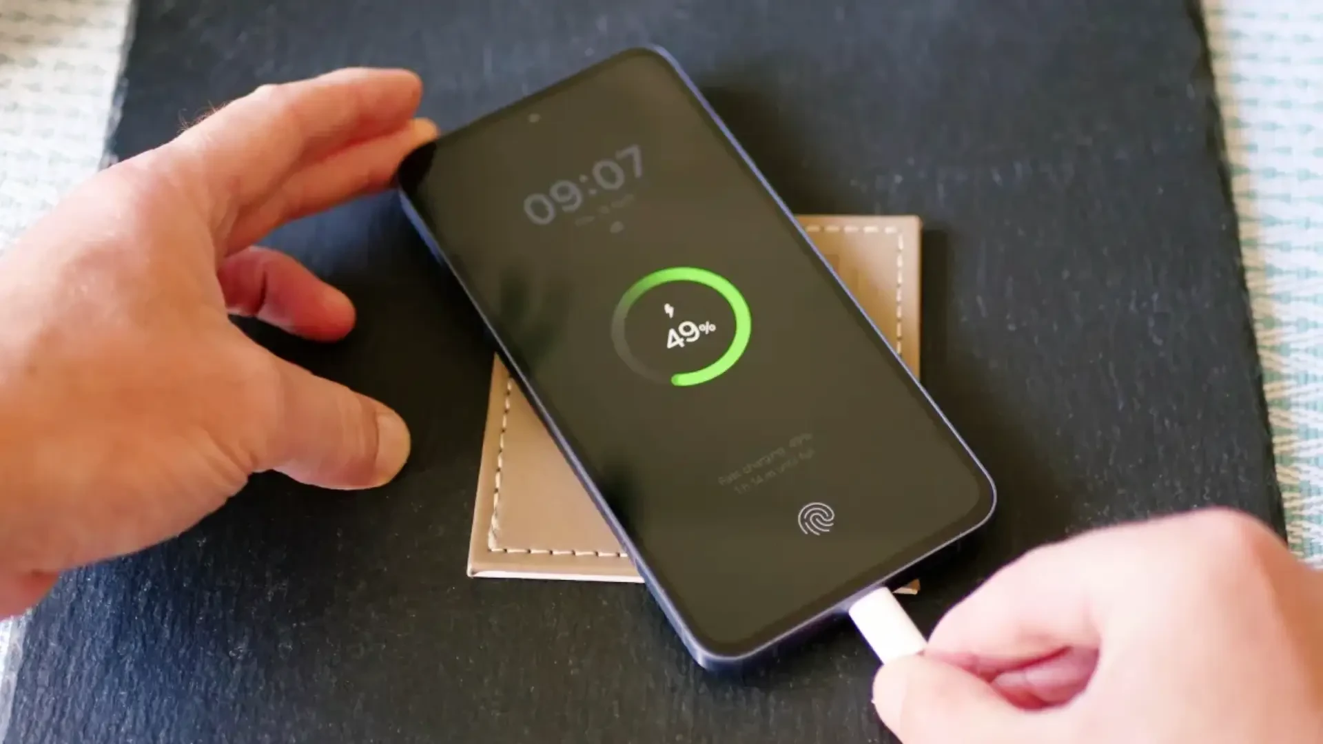 Samsung Galaxy S26 يتأخر في سباق الشحن السريع أمام المنافسين