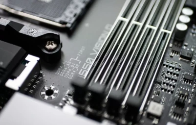 AMD تقدم براءة اختراع ثورية قد تغير مفهومنا لسرعات ذواكر DDR5 تمامًا!