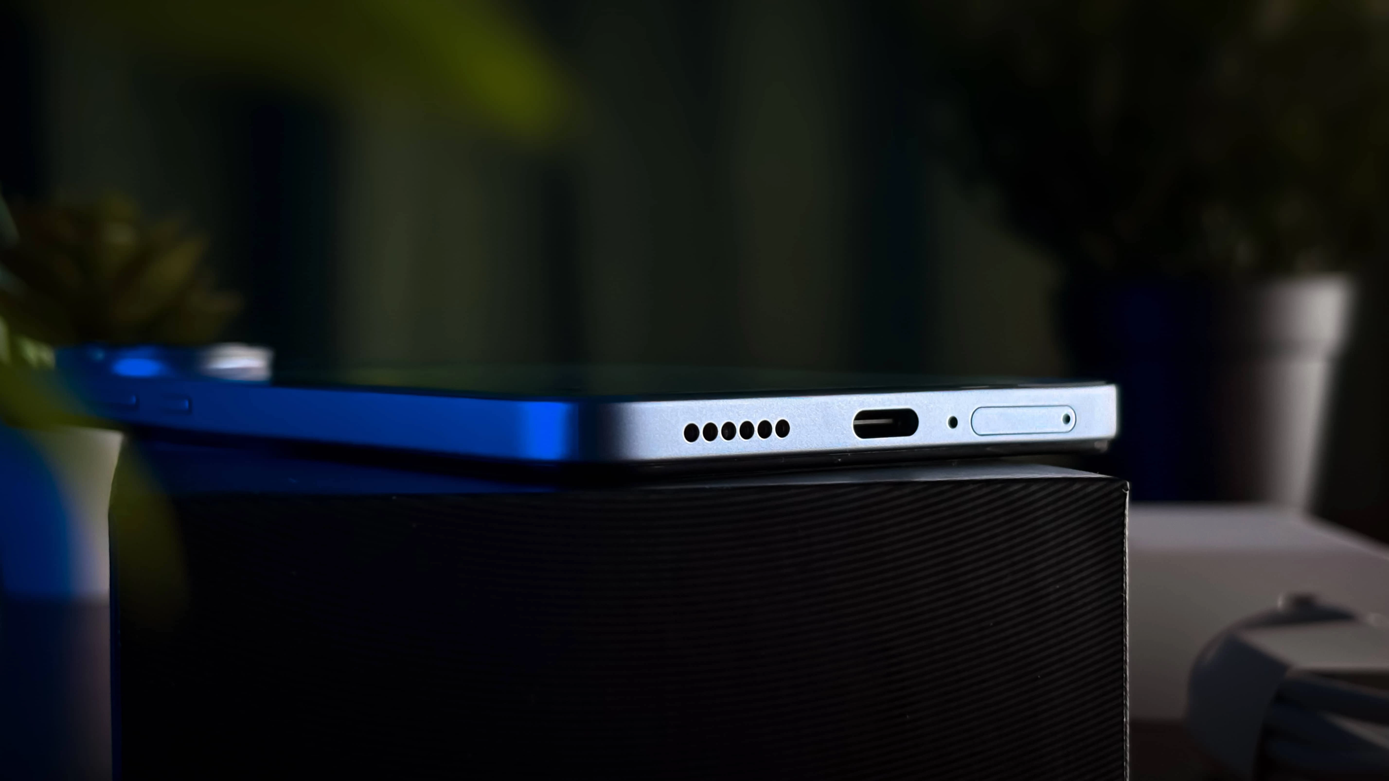 تصميم هاتف Vivo V60 Lite