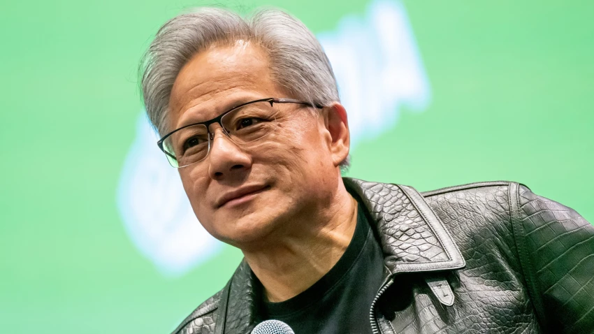 "ذكية، أعتقد!": جنسن هوانغ يسخر من صفقة AMD وOpenAI!