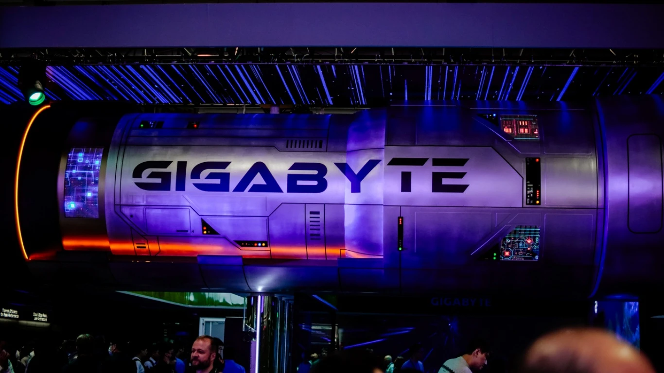 مؤتمر GITEX 2025: أنظمة ذكية من جيجابايت تمهد لحقبة جديدة من الحوسبة