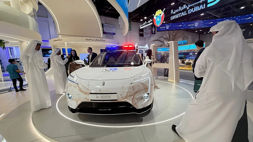 مؤتمر Gitex 25: سيارة إماراتية تكشف مخالفات التأشيرات والإقامة تلقائيا