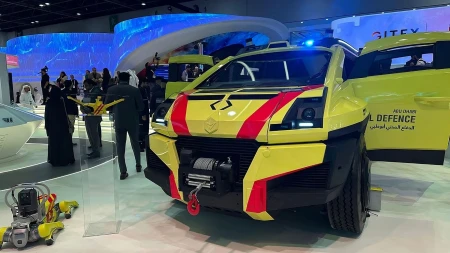 مؤتمر GITEX 25: «رعد» سيارة ذكية ترى المخالفات وتكافح الحرائق!