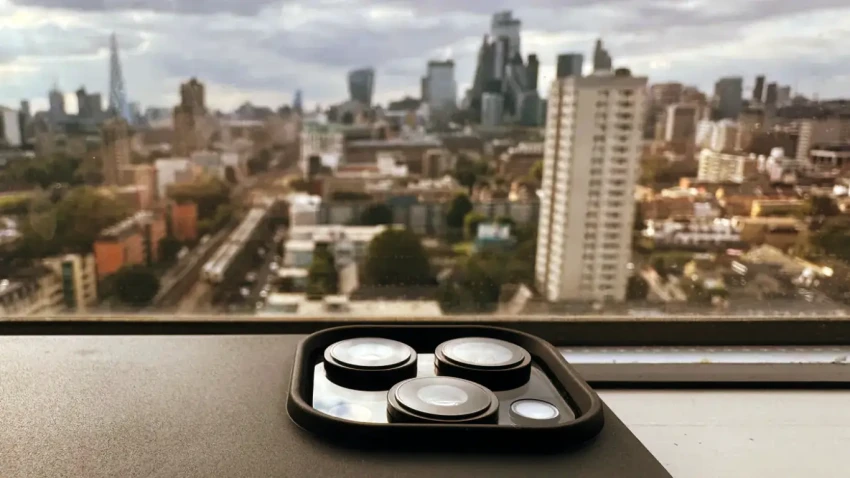آبل تبدأ تطوير نظام العدسة المتغيرة في iPhone 18 Pro لتصوير متميز