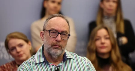 بمنطق فاسد.. مؤسس ويكيبيديا يُجمّد صفحة "الإبادة في غزة"!