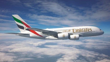 شركة طيران الإمارات تستعد لتقديم إنترنت ستارلينك مجانًا لجميع الركاب!