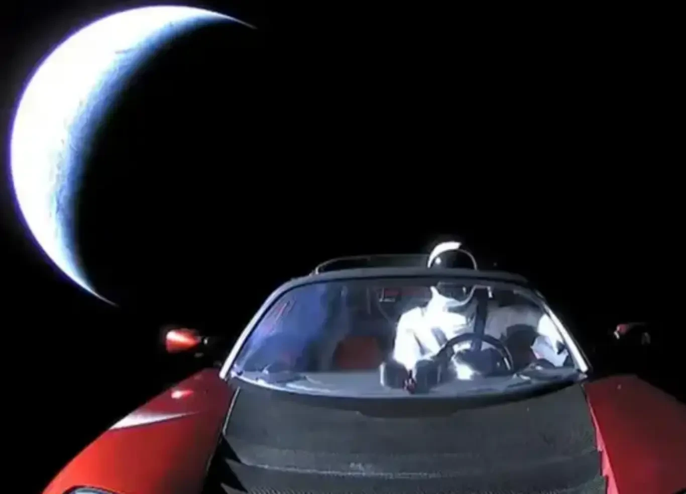 عمالقة التقنية يبحثون إنشاء مراكز بيانات فضائية للذكاء الاصطناعي!