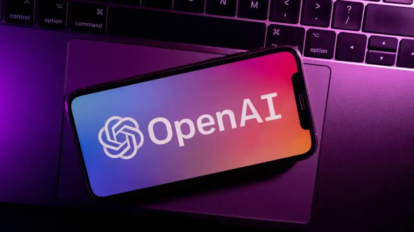 هوامش أرباح OpenAI ترتفع إلى 70% وسط منافسة شرسة مع جوجل!