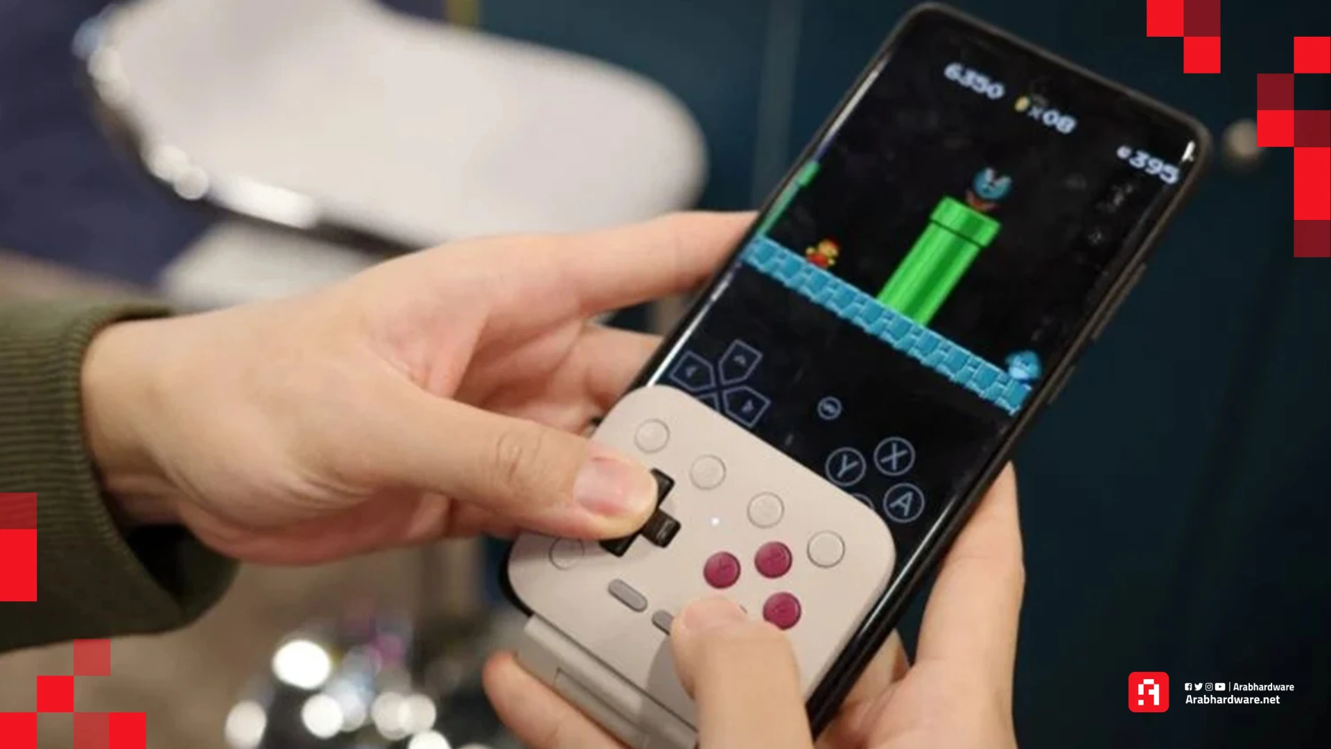 يد تحكم من 8BitDo تحول الهاتف إلى جهاز ألعاب كلاسيكي