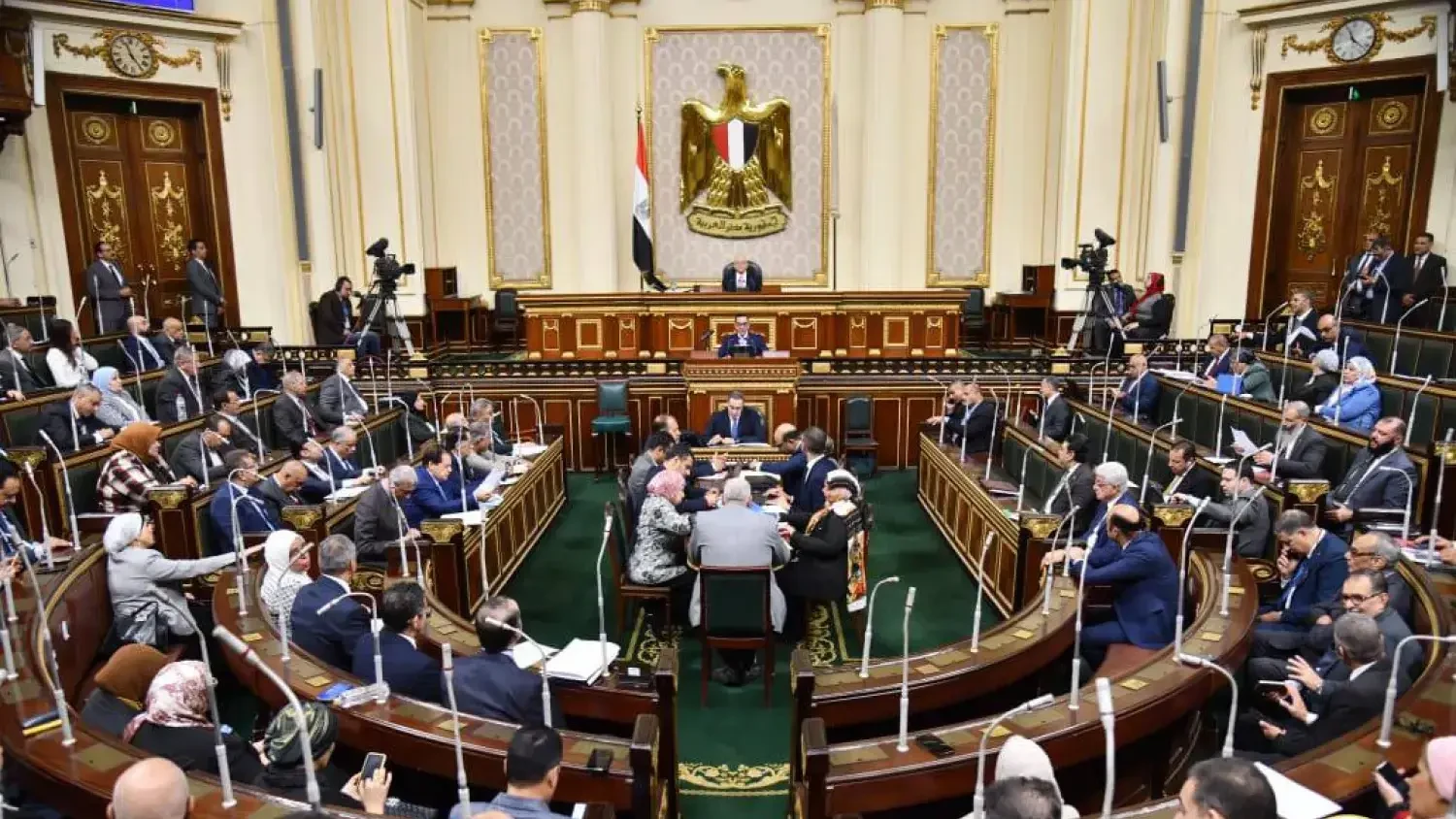 مصر تستدعي ممثلي المنصات العالمية لمناقشة قانون حماية الأطفال رقميًا