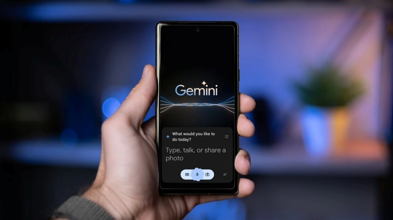 إطلاق ميزات Gemini الذكية الجديدة على هواتف Pixel 10 و Galaxy S26