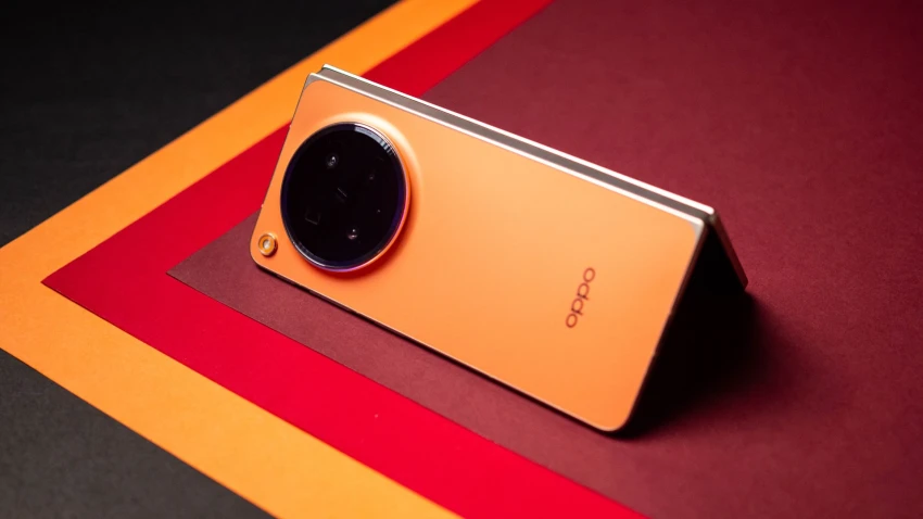 هاتف oppo Find N6 | شاشة قابلة للطي بنفس إحساس الشاشة العادية!