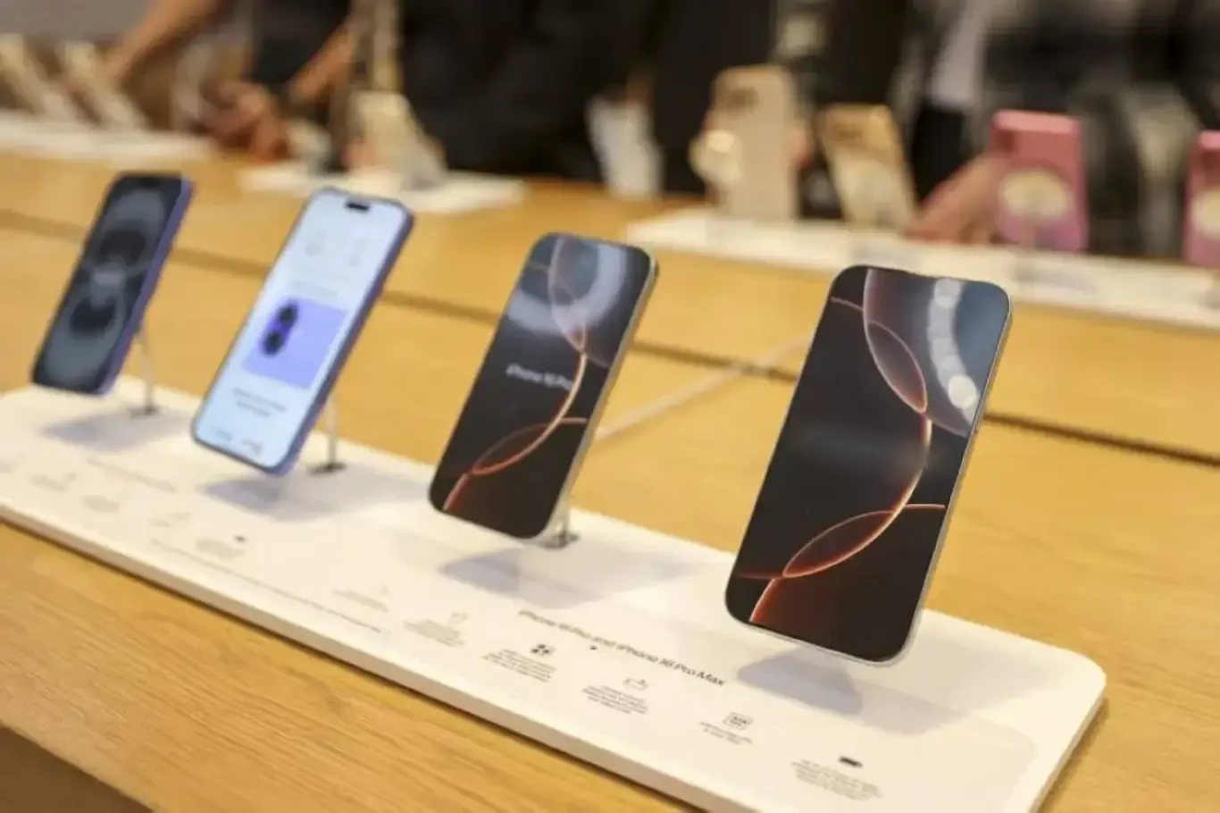 زيادة مدة إعفاء هواتف المصريين بالخارج إلى 120 يومًا بدءًا من أبريل