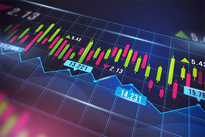 كيف تختار منصة تداول موثوقة وتتجنب فخ الإعلانات المضللة