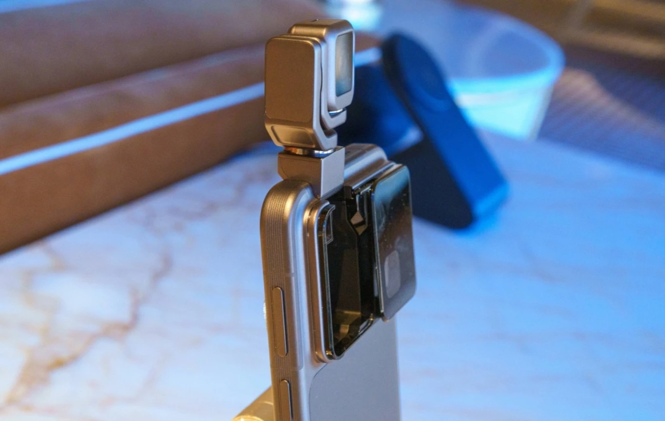 تسريب يكشف المواصفات الرئيسة لهاتف Honor Robot Phone قبل الإطلاق