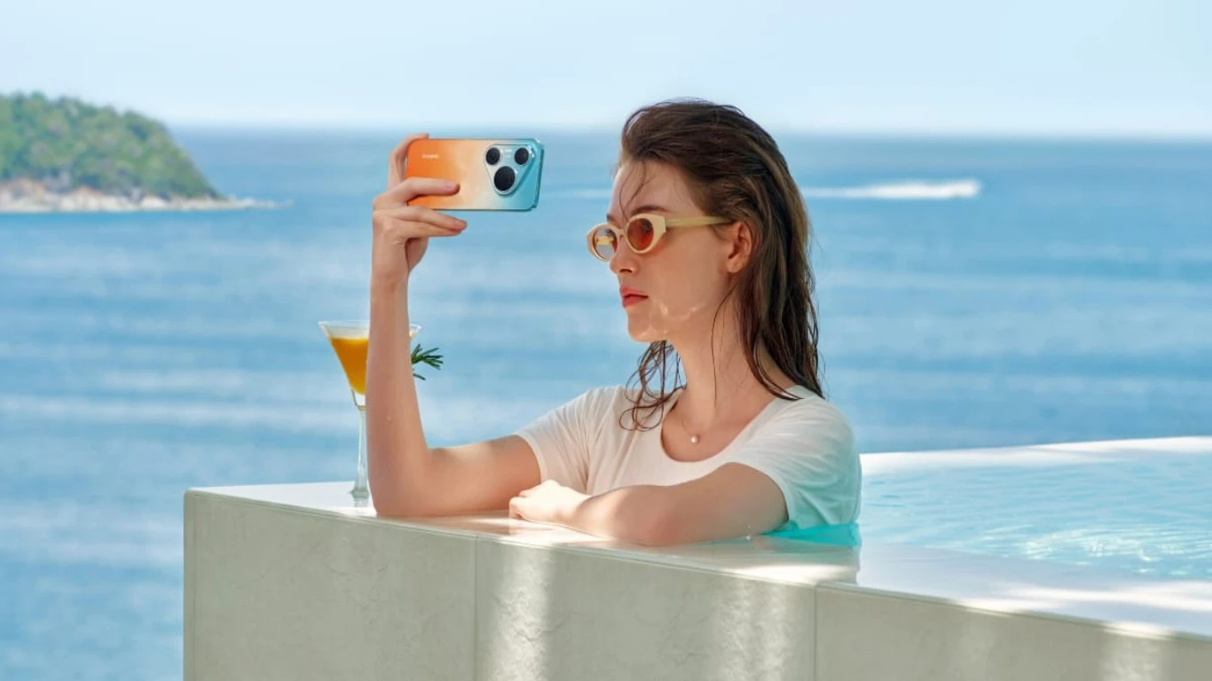 HUAWEI Pura 90s | اتصال 5.5G وكاميرا تقريب بدقة 200 ميجابكسل