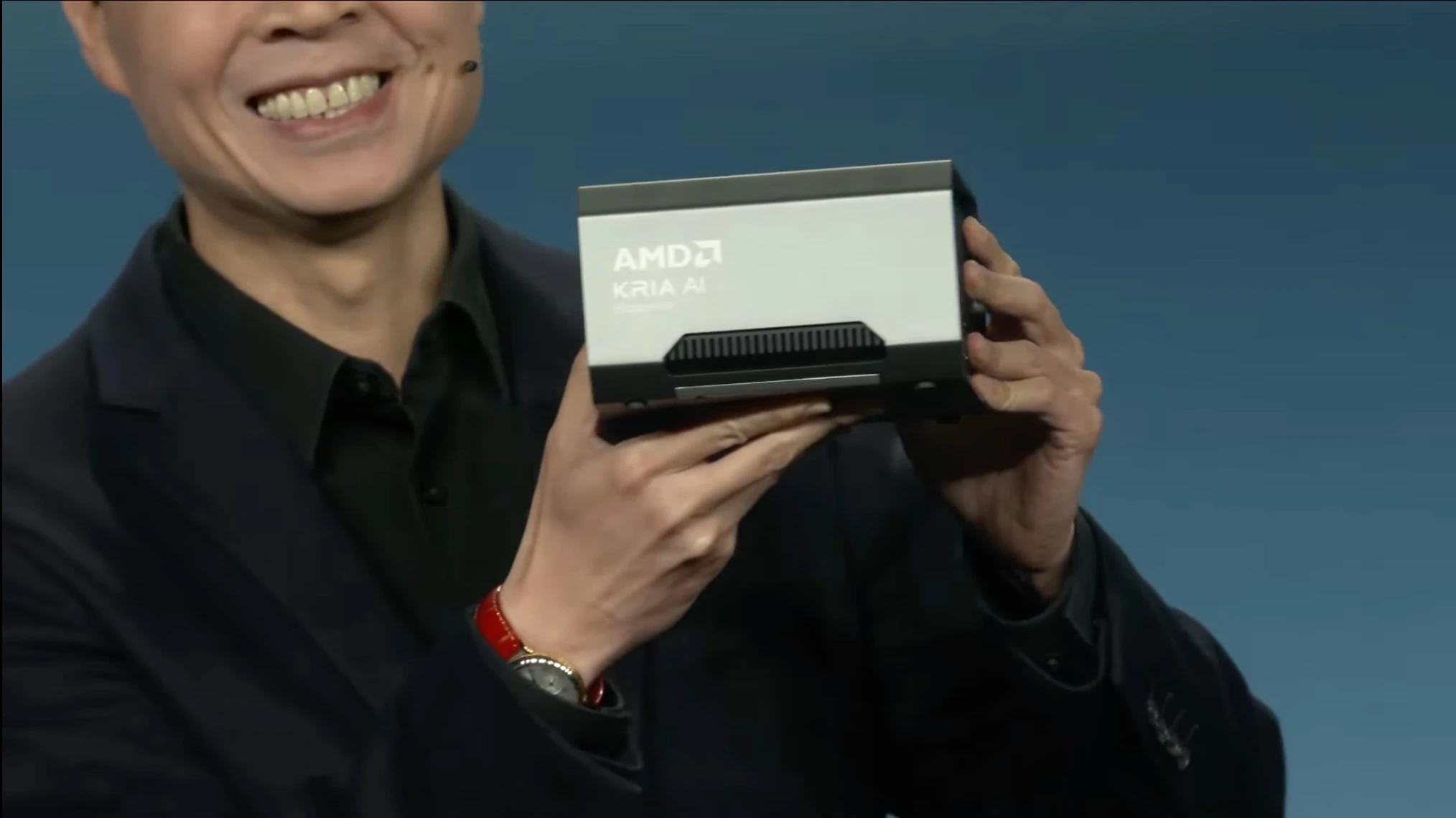 ملخص مؤتمر AMD Advancing AI | عندما يقوم الذكاء الاصطناعي ببرمجة نفسه!