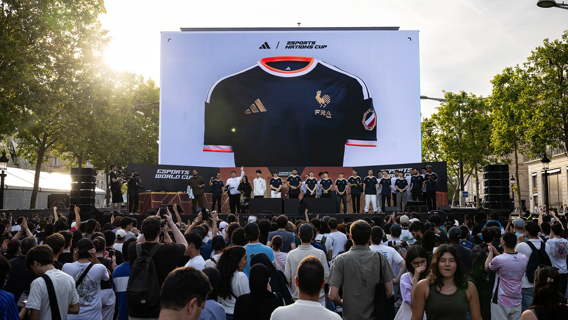 قميص منتخب فرنسا في بطولة Esports Nations Cup