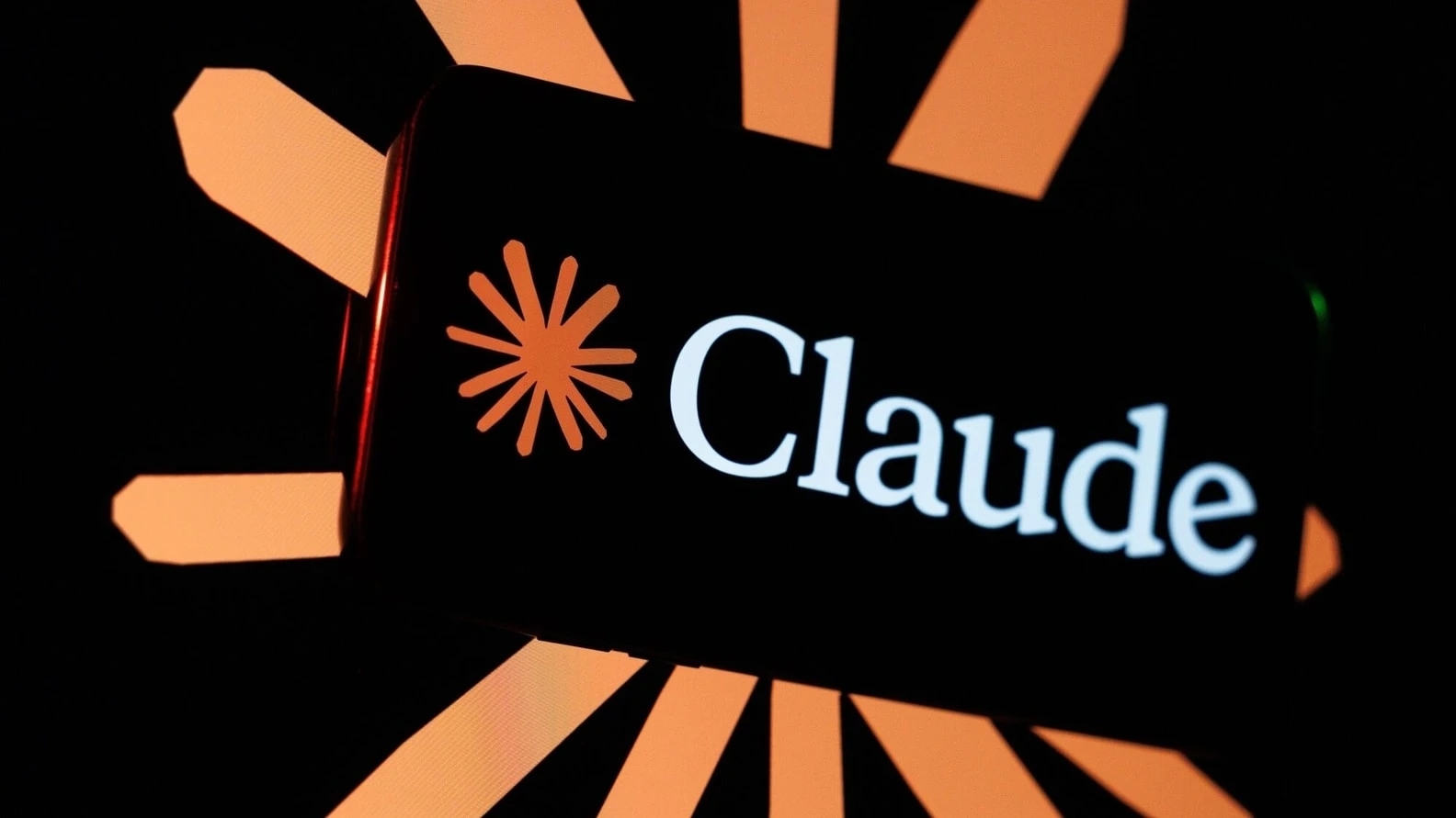 عبر اختيار الكلمات | أنثروبيك تكشف آلية العلامة المائية في نصوص Claude