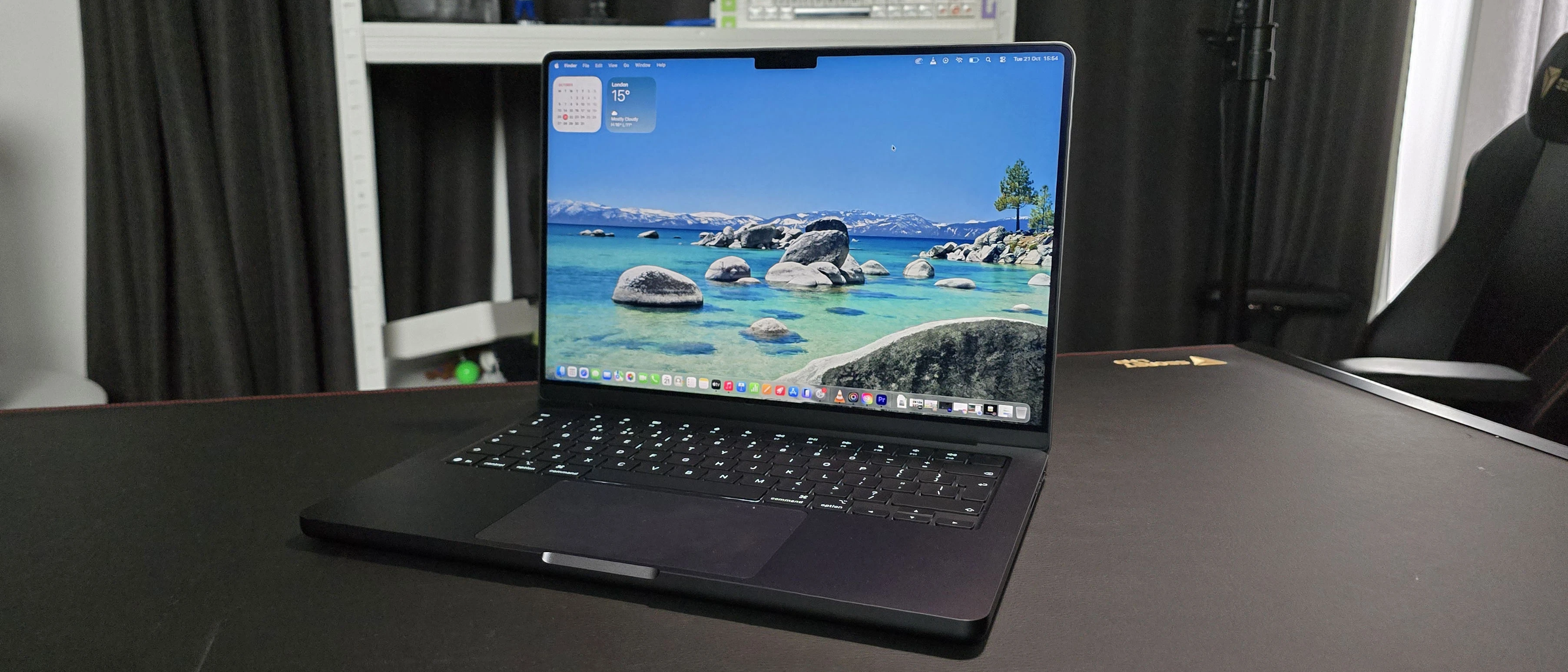 MacBook Pro 14 بشريحة M5 Pro - المصدر: techradar