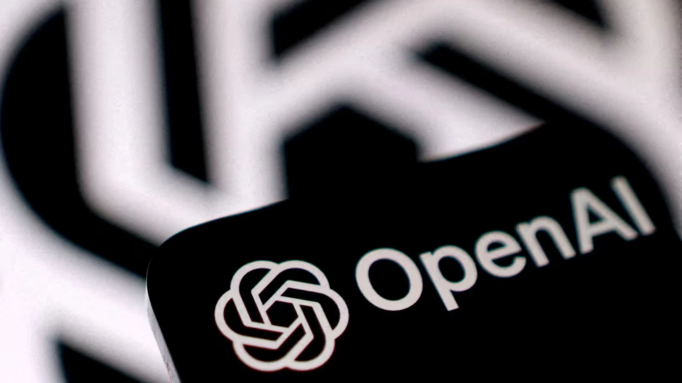OpenAI تنهي شراكتها مع Cursor بعد استحواذ SpaceX عليها