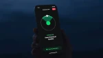 آبل تمنح بعض مستخدمي iPhone عامًا إضافيًا من الاتصال الفضائي المجاني