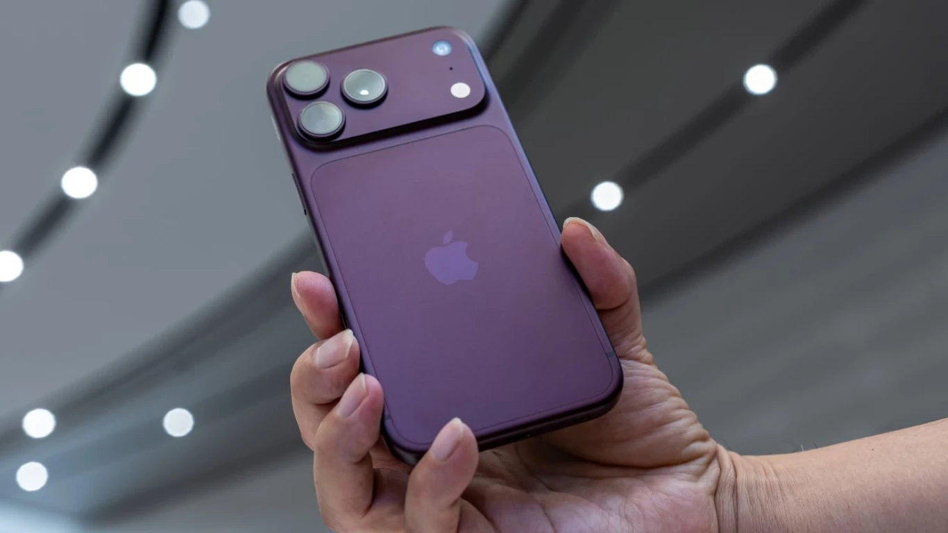 بدأ الحجز المسبق لهاتفي iPhone 18 Pro و Pro Max في مصر | إليك الأسعار
