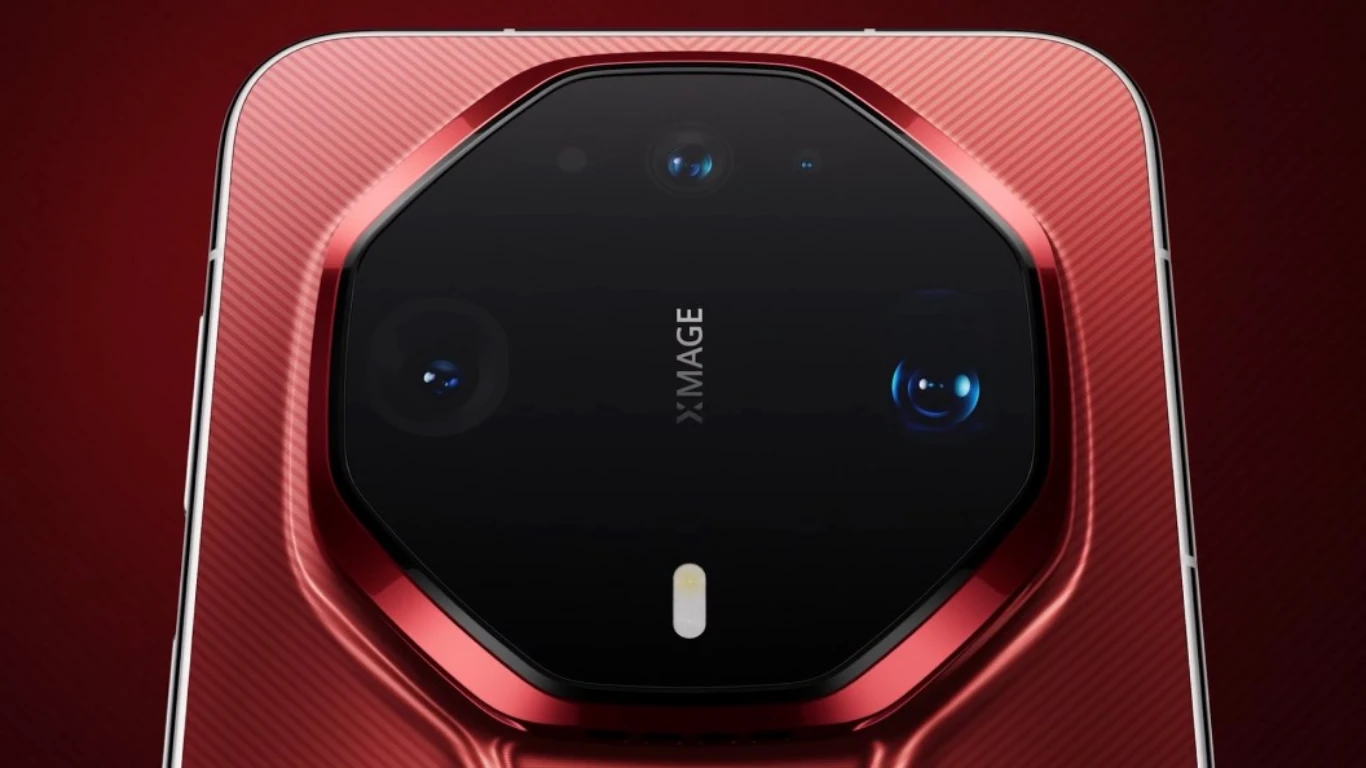رسميًا | هواوي تطلق هاتف Mate 90 RS الفاخر بكاميرا 200MP وذاكرة 2TB