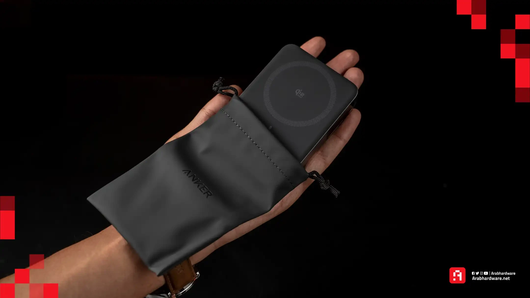 مراجعة باور بانك Anker MagGo 2 Pro: شحن مغناطيسي ومروحة تبريد ذكية