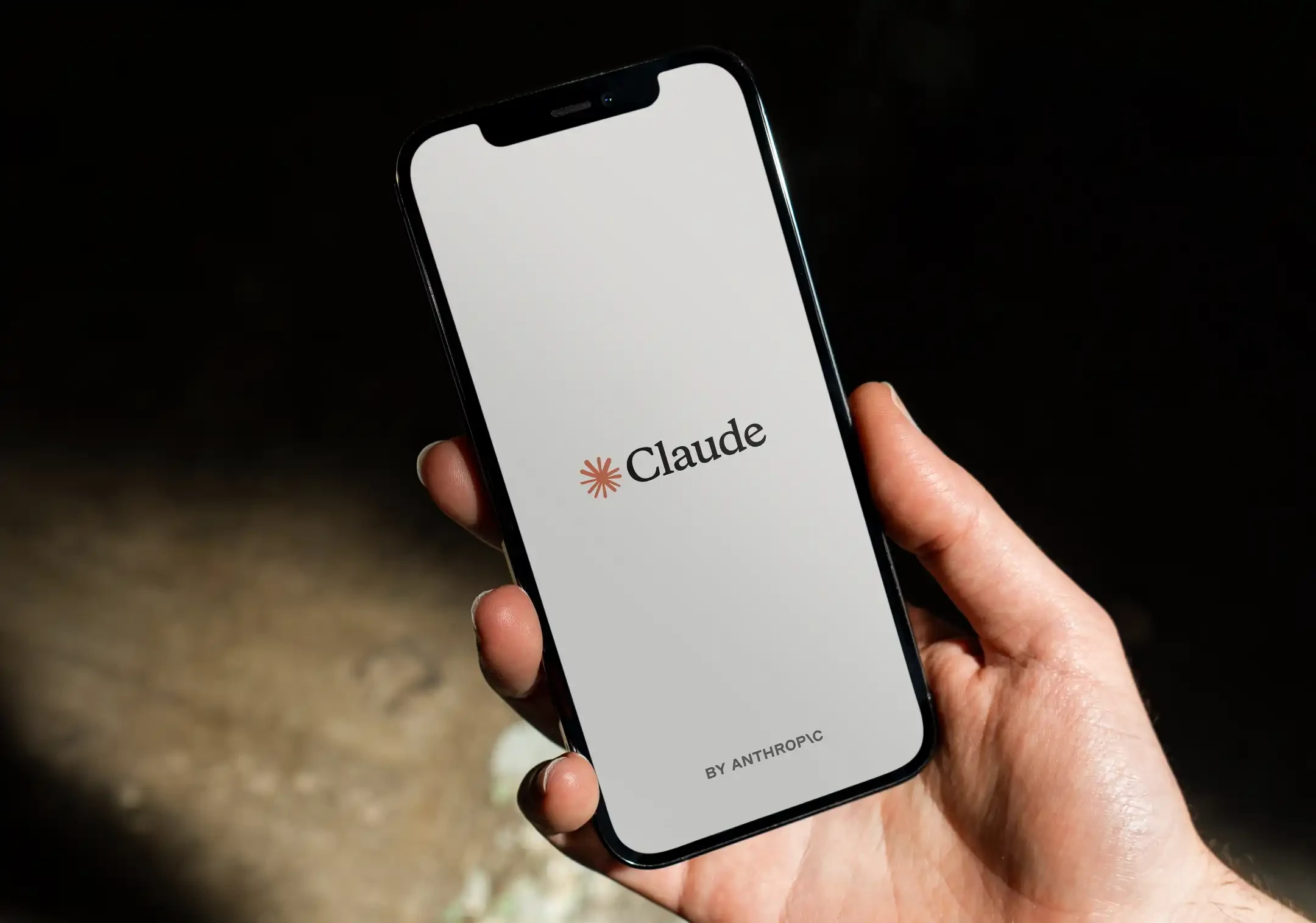 أنثروبيك تقطع الإنترنت عن اختبارات Claude لخروج بعض الوكلاء عن السيطرة